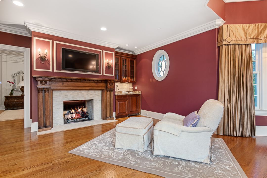 Mariano Rivera Yankees Rye Westchester Home Fireplace