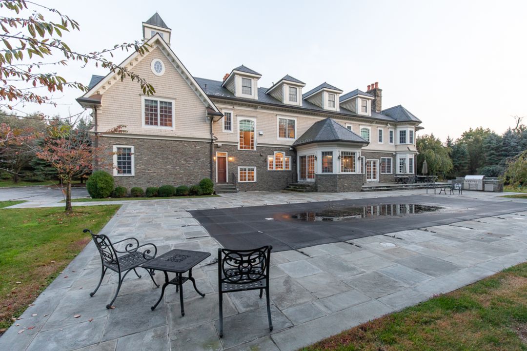 Mariano Rivera Yankees Rye Westchester Home Pool