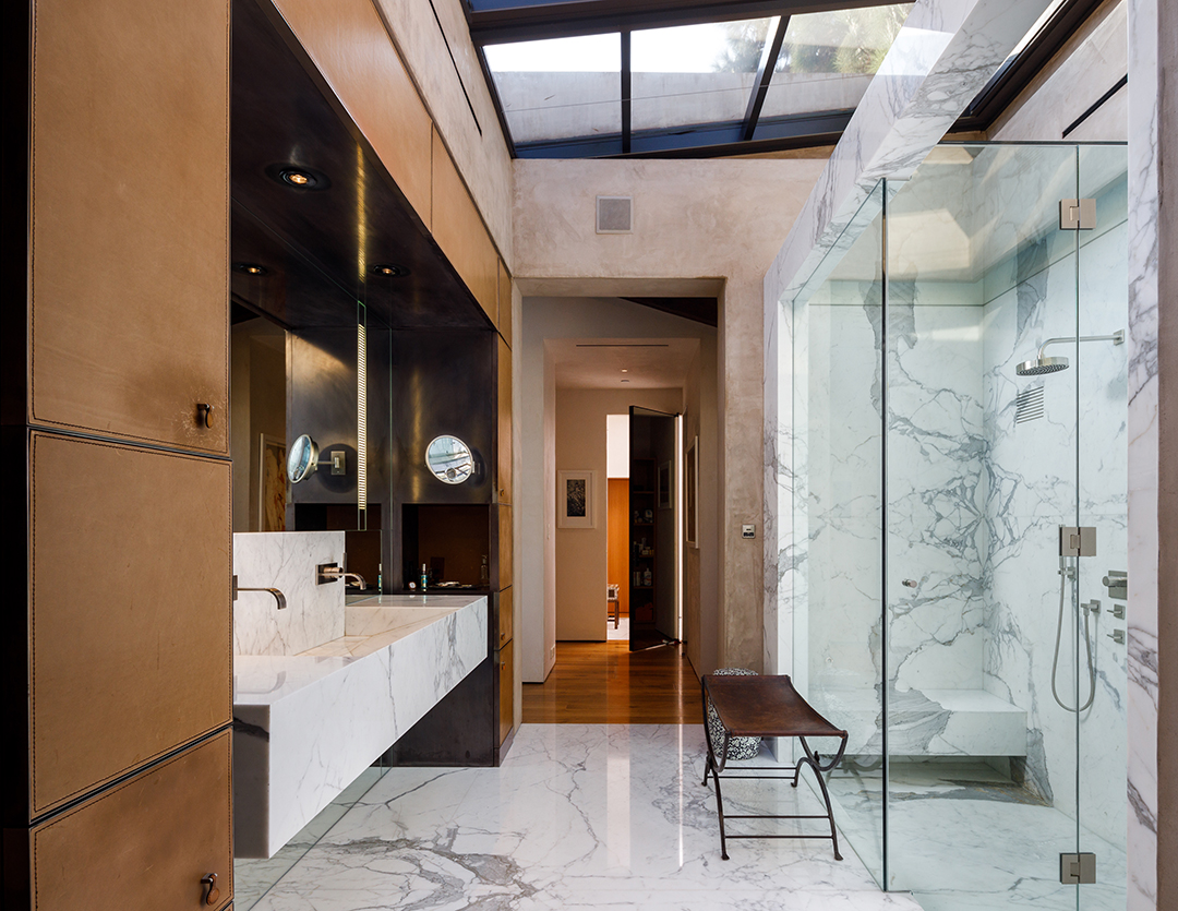 Masterful Tuscan Style Villa With Modern Twists Lists Asks 20m In Beverly Hills Bathroom