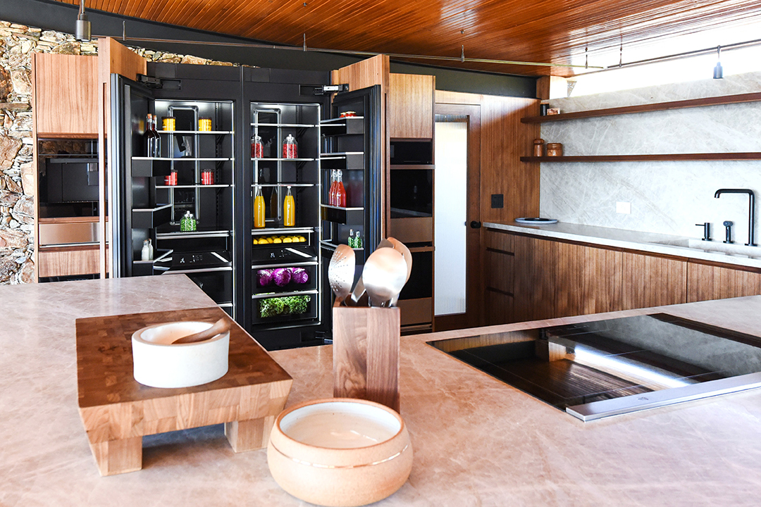 Meet Jennair The Rebel Appliance Brand Kitchen Fridge