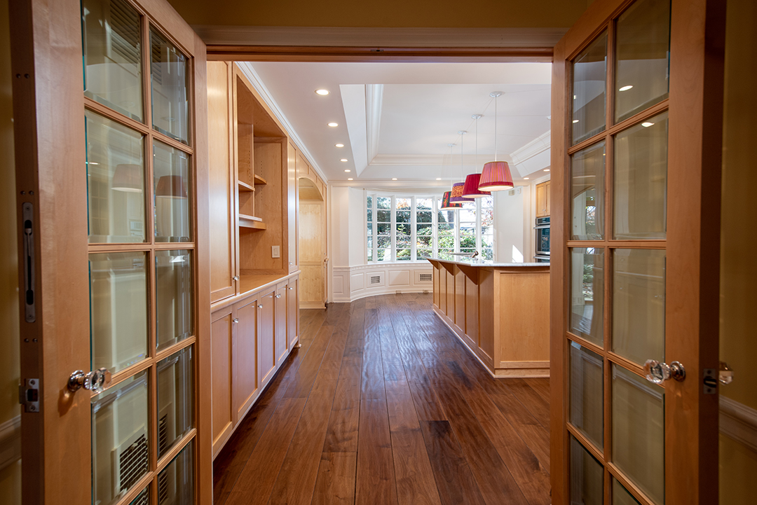 Paul Simons Secluded Haven In New Canaan Lists With A Fresh Price Kitchen