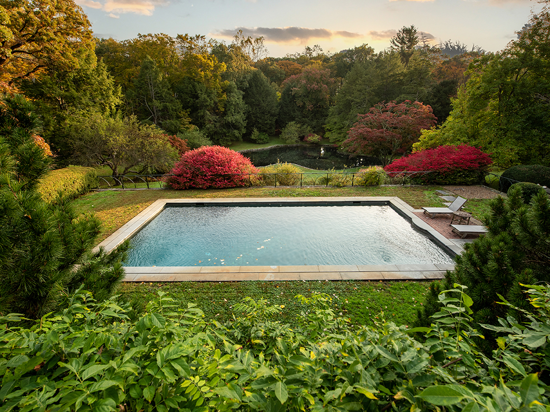 Paul Simons Secluded Haven In New Canaan Lists With A Fresh Price Pool B