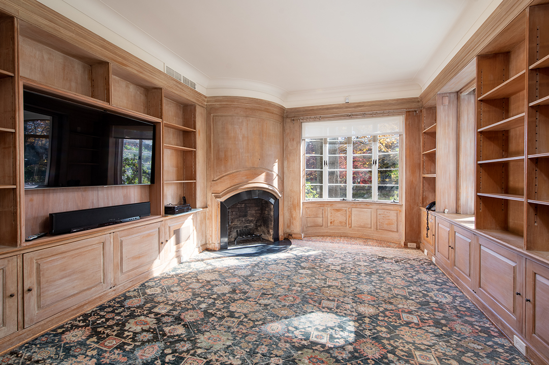 Paul Simons Secluded Haven In New Canaan Lists With A Fresh Price Study