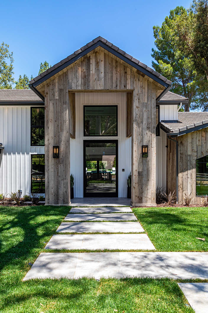 Scott Disick Flips Hidden Hills Modern Farmhouse And Makes A Sale
