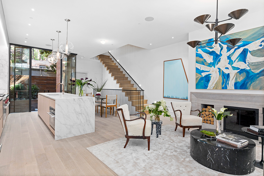 Step Inside A Historic Yet Contemporary West Village Townhouse Seeking 16 5m Living Area