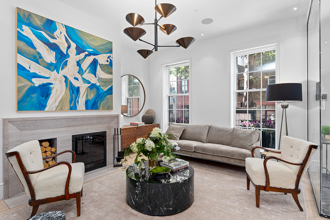 Step Inside A Historic Yet Contemporary West Village Townhouse Seeking 16 5m Living Room