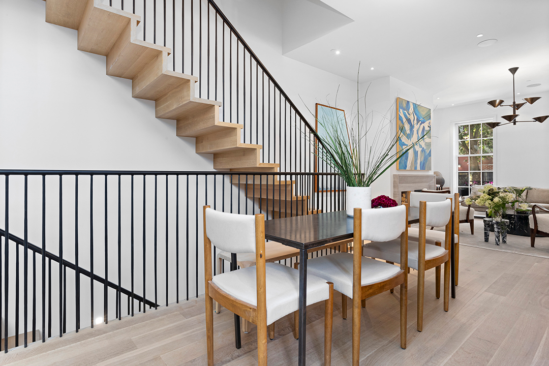 Step Inside A Historic Yet Contemporary West Village Townhouse Seeking 16 5m Open