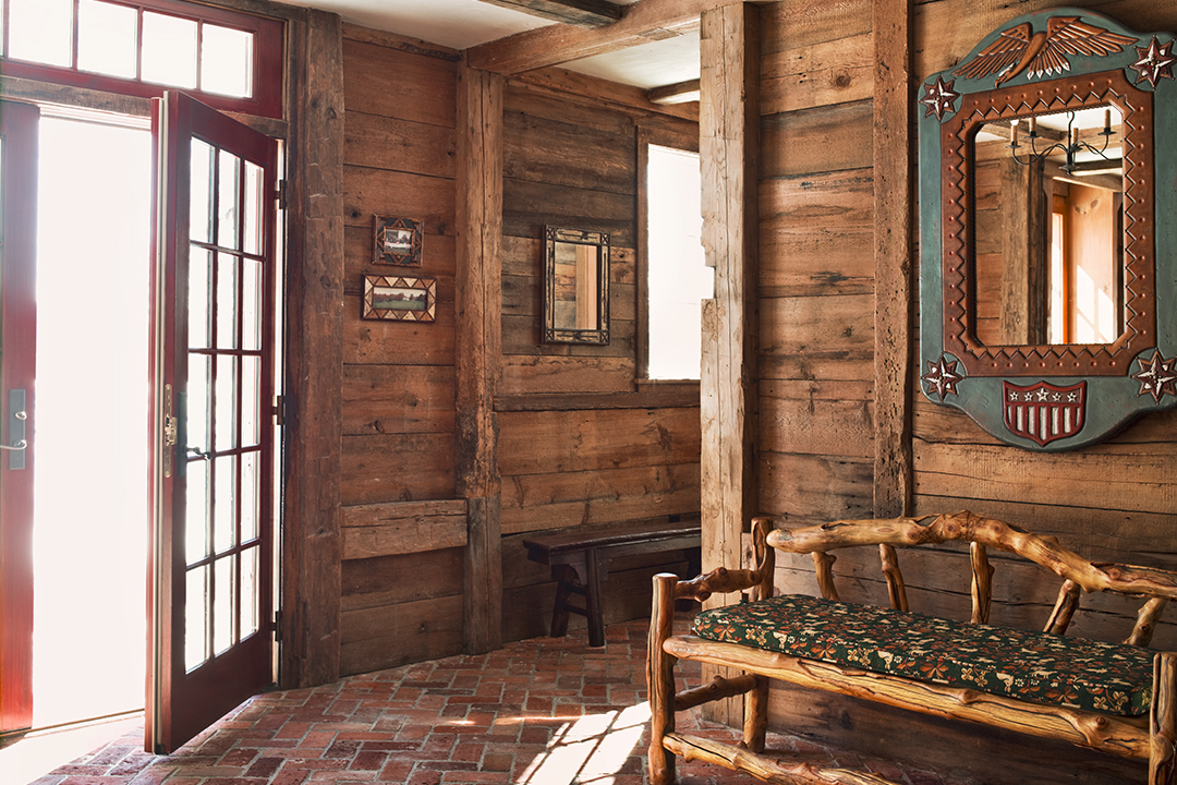 Tour The Versatile Homes Designed By Robert Dean Architects Cabin Interior 1