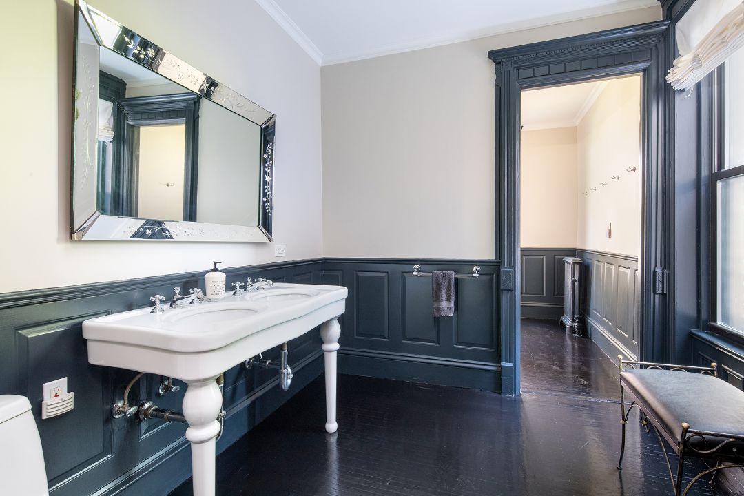 43 Eighth Ave North Slope Brooklyn Townhouse Bathroom