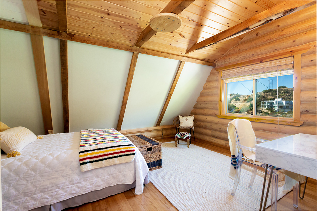 Patrick Leonard Guest Room 2