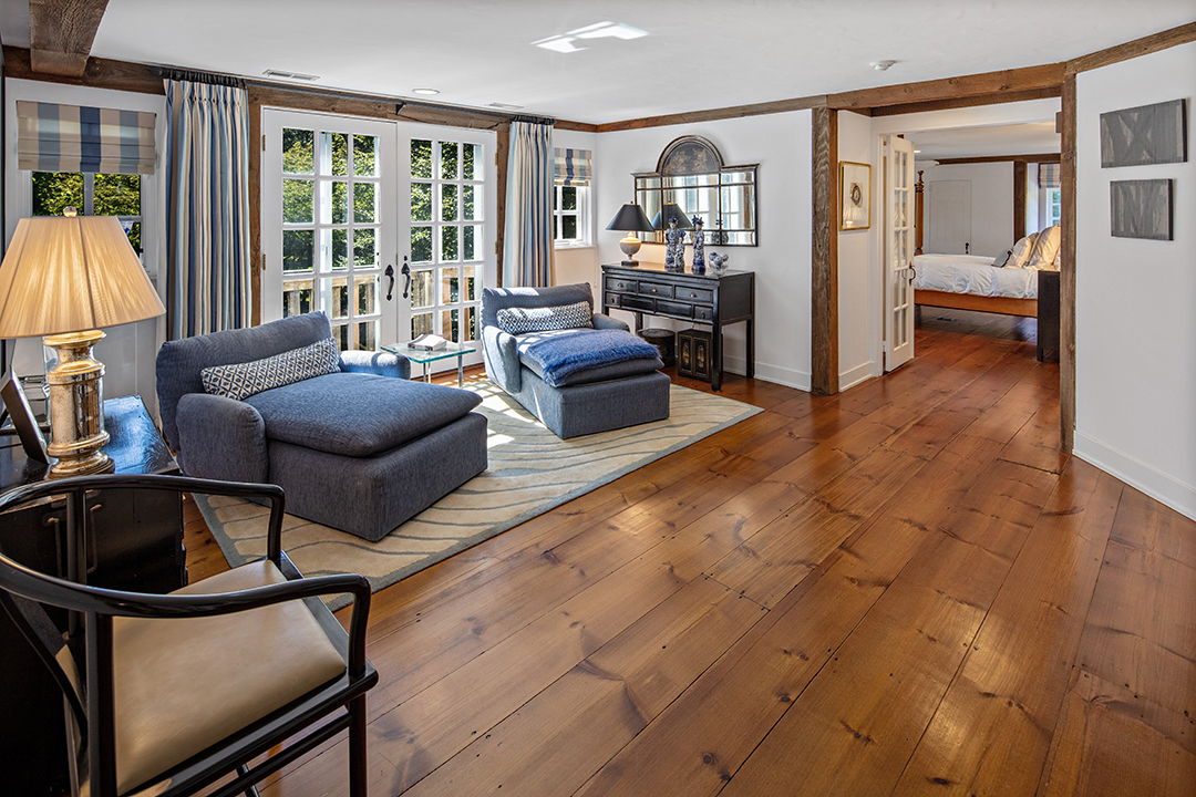 Weston Home Sitting Area