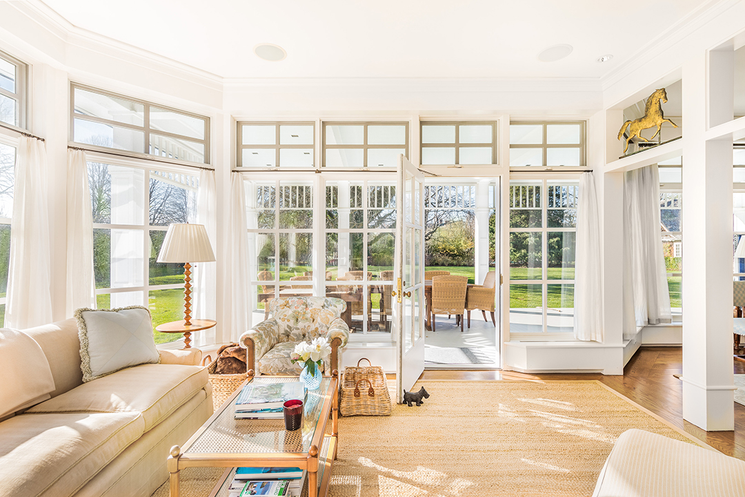 Actress Candice Bergens East Hampton Home Lists For The First Time 72 Lily Pond Lane Living C