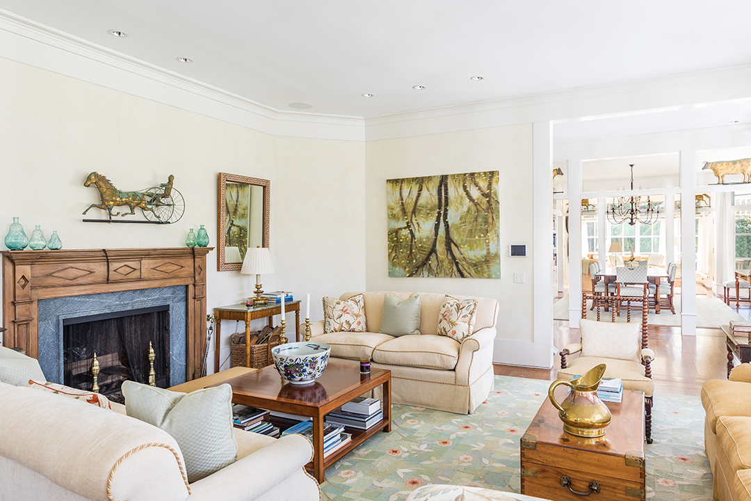 Actress Candice Bergens East Hampton Home Lists For The First Time 72 Lily Pond Lane Living