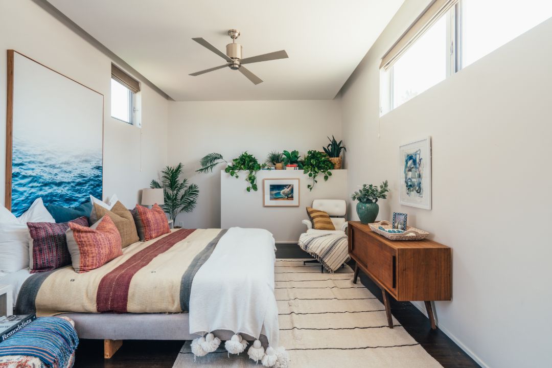 Emilia Clarke Venice Sale Bedroom