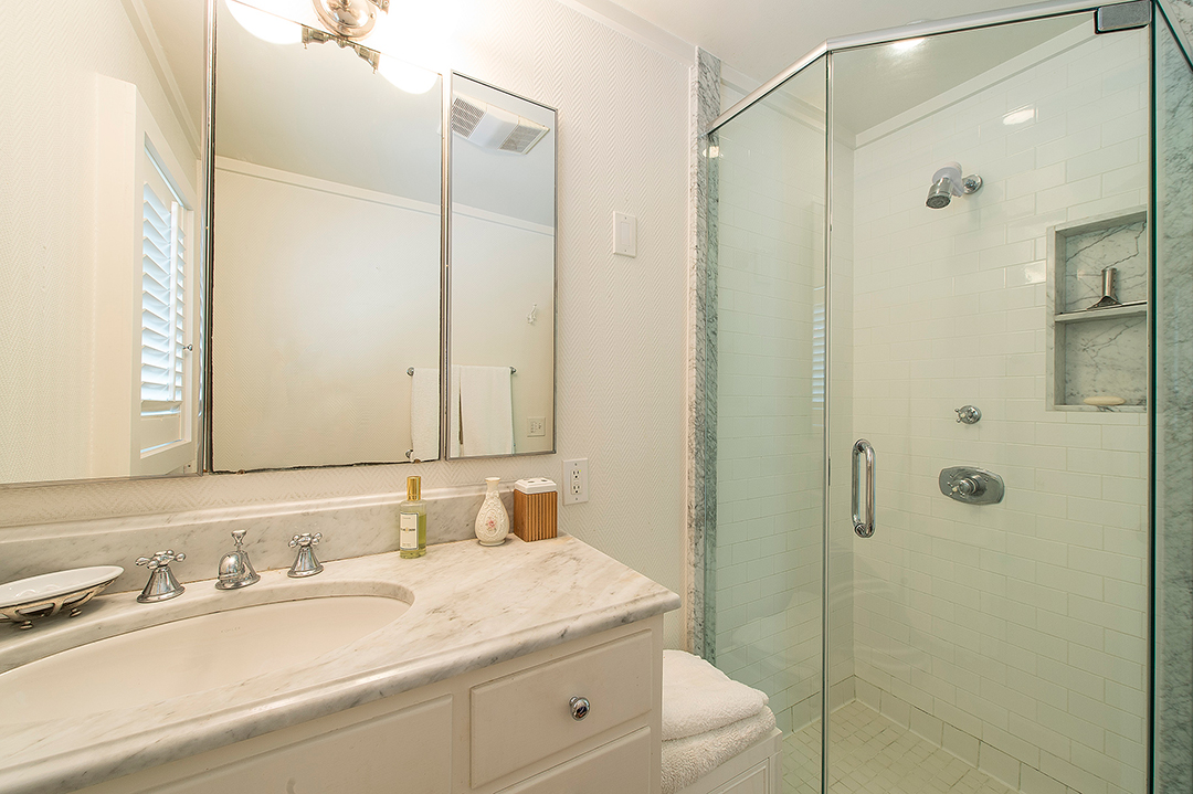 Famed Windmill House Marilyn Monroe Rented In The Hamptons Asks 11 5m Bathroom