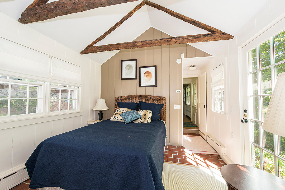 Famed Windmill House Marilyn Monroe Rented In The Hamptons Asks 11 5m Bedroom