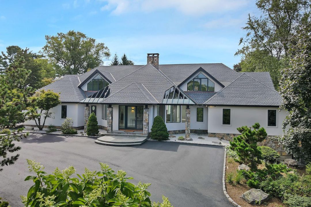 New Canaan Ct Modern Driveway