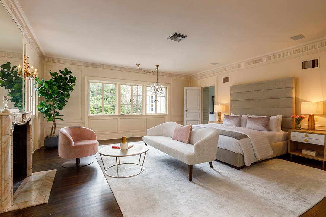 Prestigious Hilton Family Estate Designed By Paul R Williams Lists For 75m Bedroom B