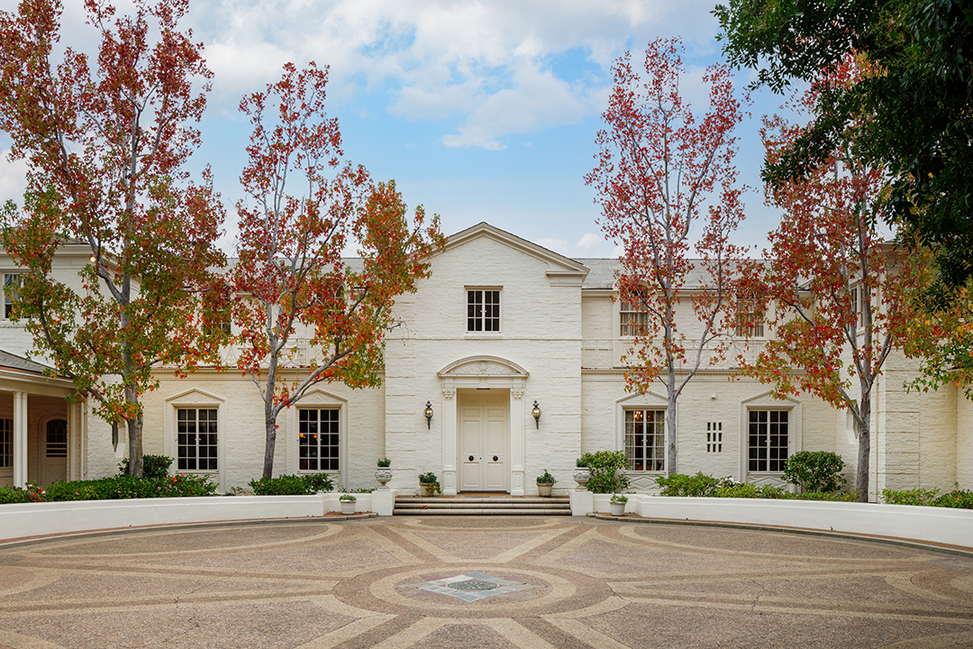 Prestigious Hilton Family Estate Designed By Paul R Williams Lists For 75m Entrace