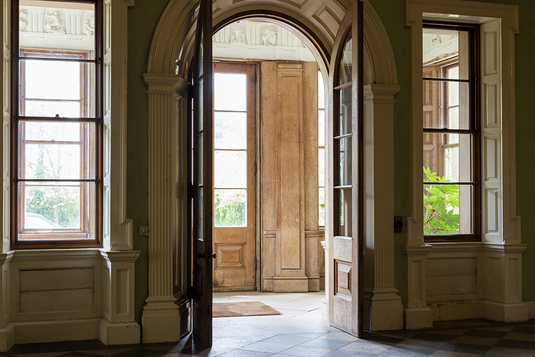 Restoration Ready A Regal Ireland Mansion In Need Of Love Asks 1 2m Entry