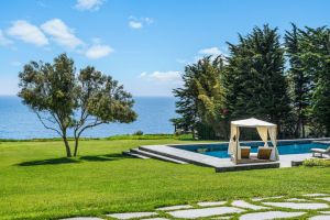 Shaun White Malibu Mansion Lawn I