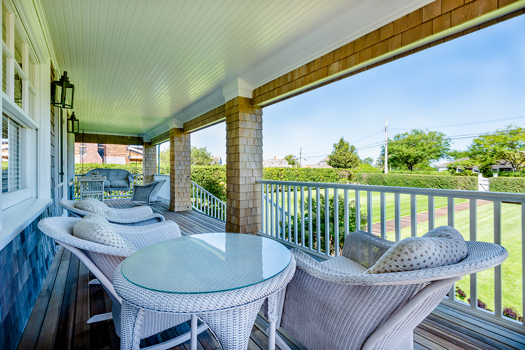 Traditional Nantucket Home Where A Legacy Can Be Built Asks 18m Porch