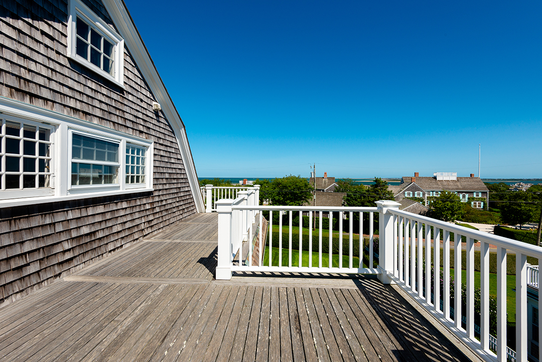 Traditional Nantucket Home Where A Legacy Can Be Built Asks 18m Terrace