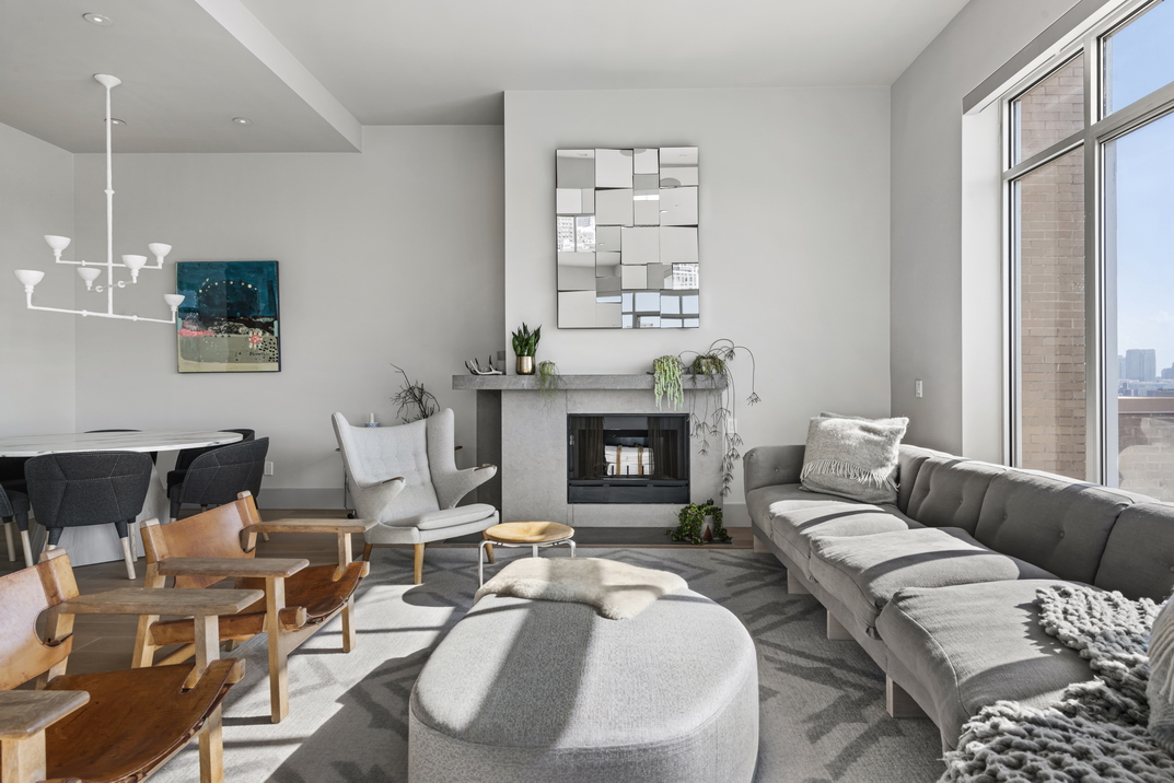 Williamsburg Penthouse Offers Ultimate Rooftop Living For 5 4m Fireplace