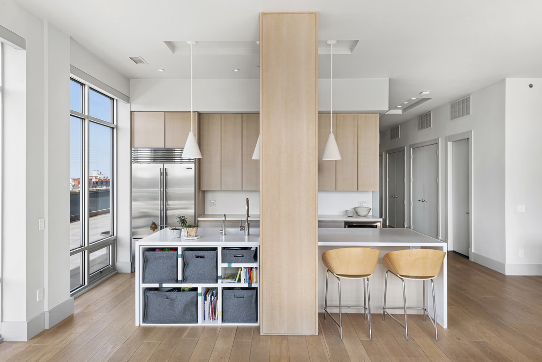 Williamsburg Penthouse Offers Ultimate Rooftop Living For 5 4m Kitchen B