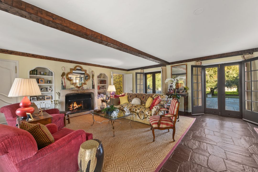 Chicago Producer Westchester Estate Living Room