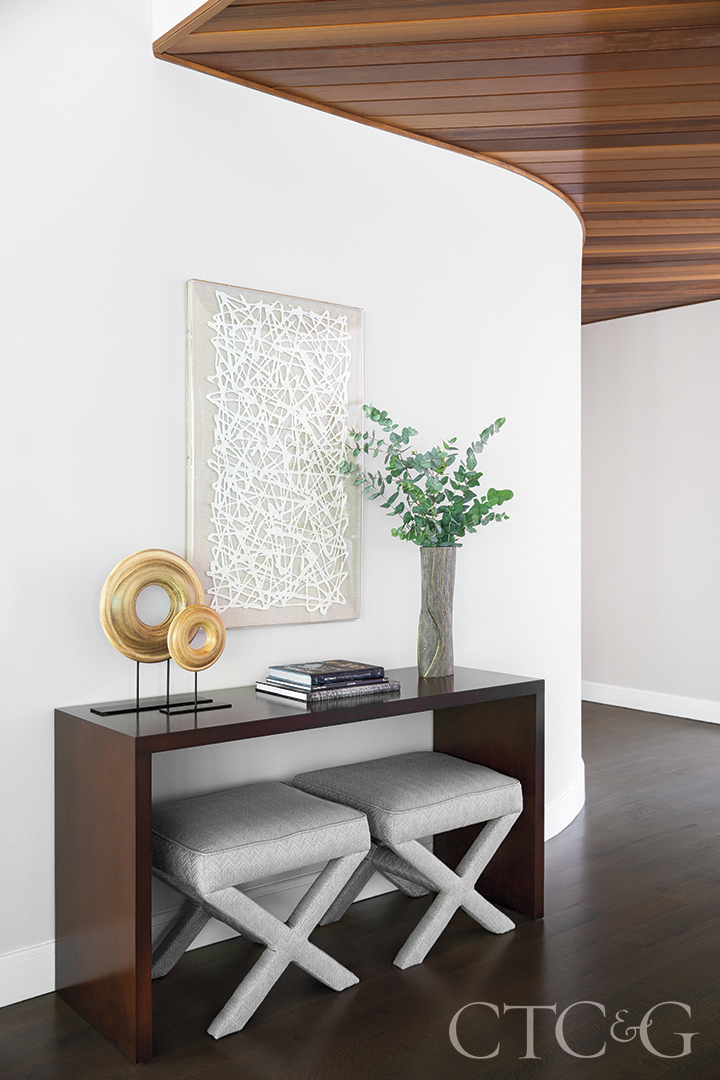 Classy Foyer