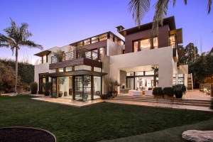 Matt Damons Contemporary Pacific Palisades Mansion Lists For 21m Exterior B
