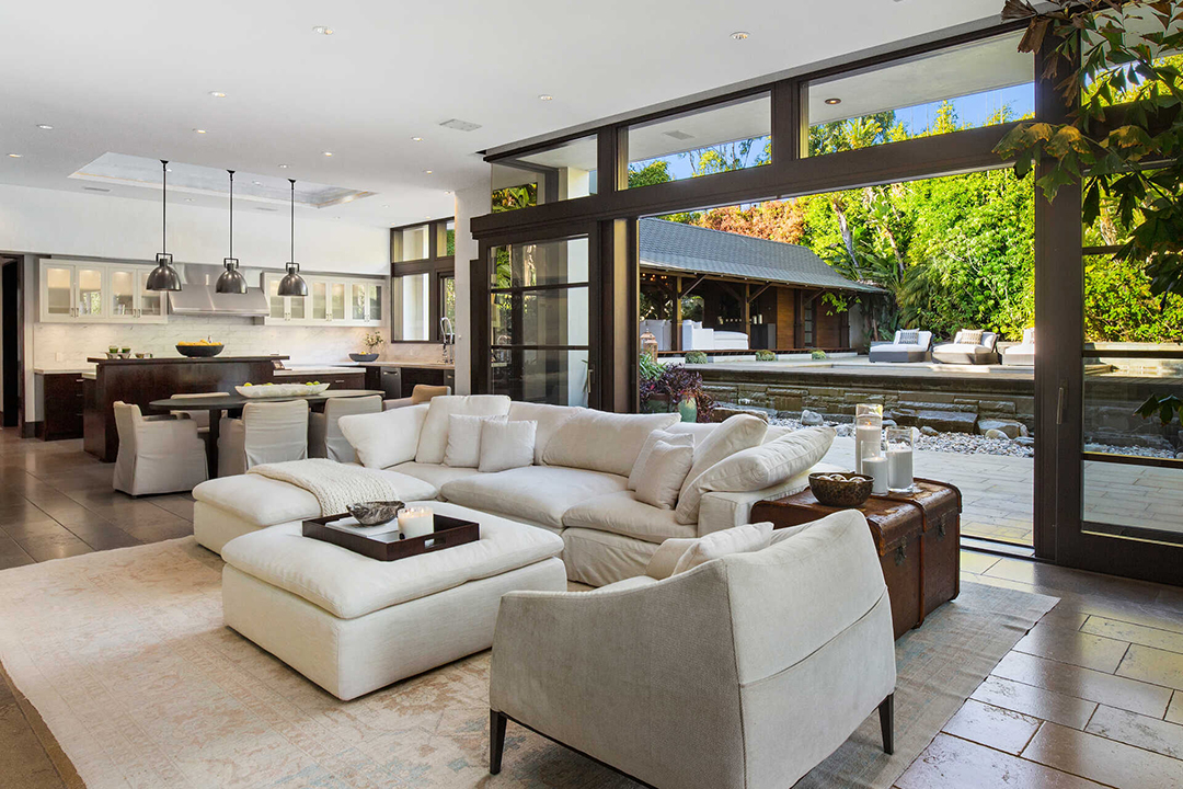 Matt Damons Contemporary Pacific Palisades Mansion Lists For 21m Open Area
