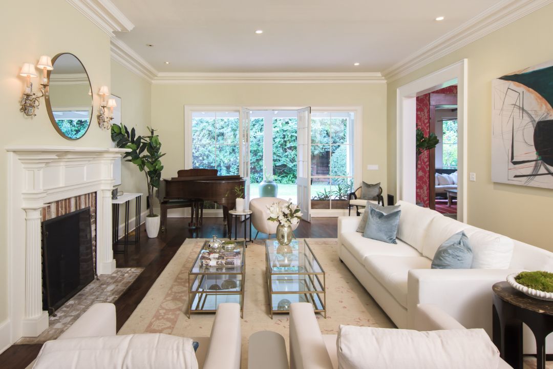 Michelle Pfeiffer Former Pacific Palisades Home Living Room