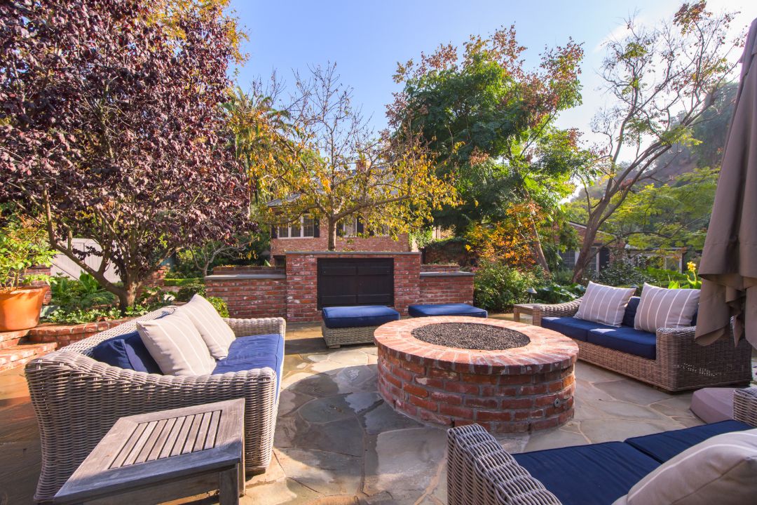 Michelle Pfeiffer Former Pacific Palisades Home Outdoor Fire Pit