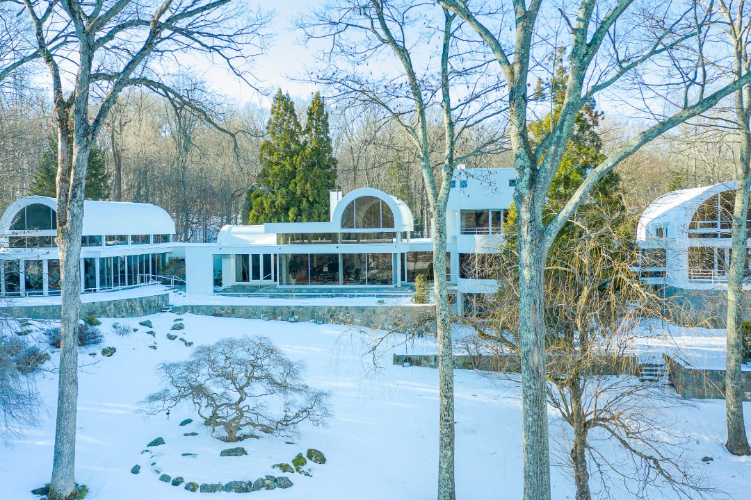 Moma Curator Pound Ridge Home Rear Exterior
