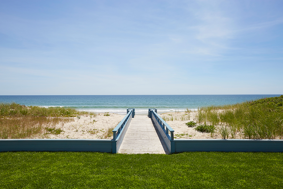 Oceanfront Mansion Becomes Priciest Home For Sale In The Hamptons Exterior12