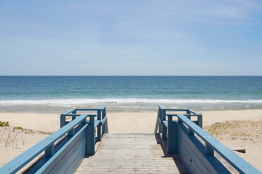 Oceanfront Mansion Becomes Priciest Home For Sale In The Hamptons Exterior13