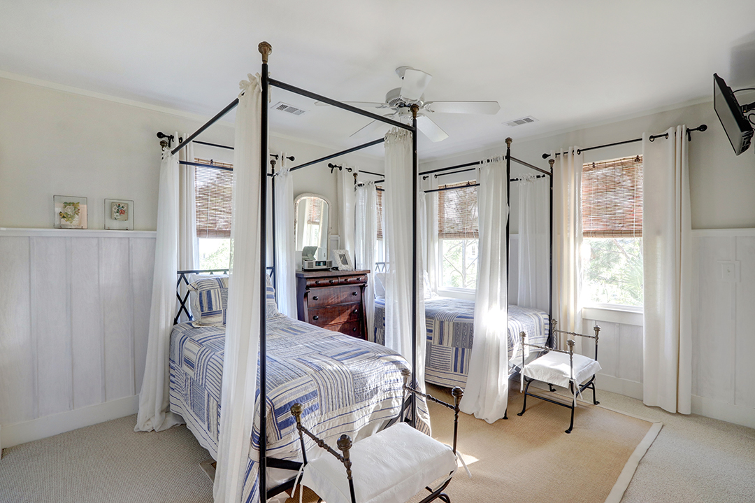 Sandra Bullock Sells Beautiful Tybee Island Home Bedroom C