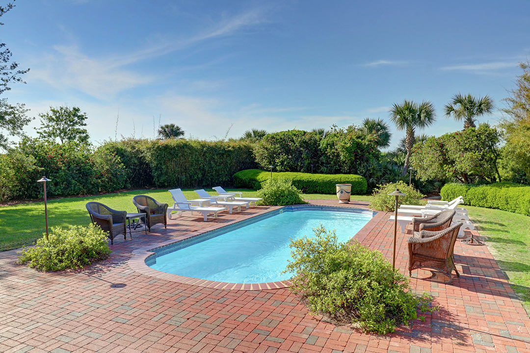 Sandra Bullock Sells Beautiful Tybee Island Home Pool C