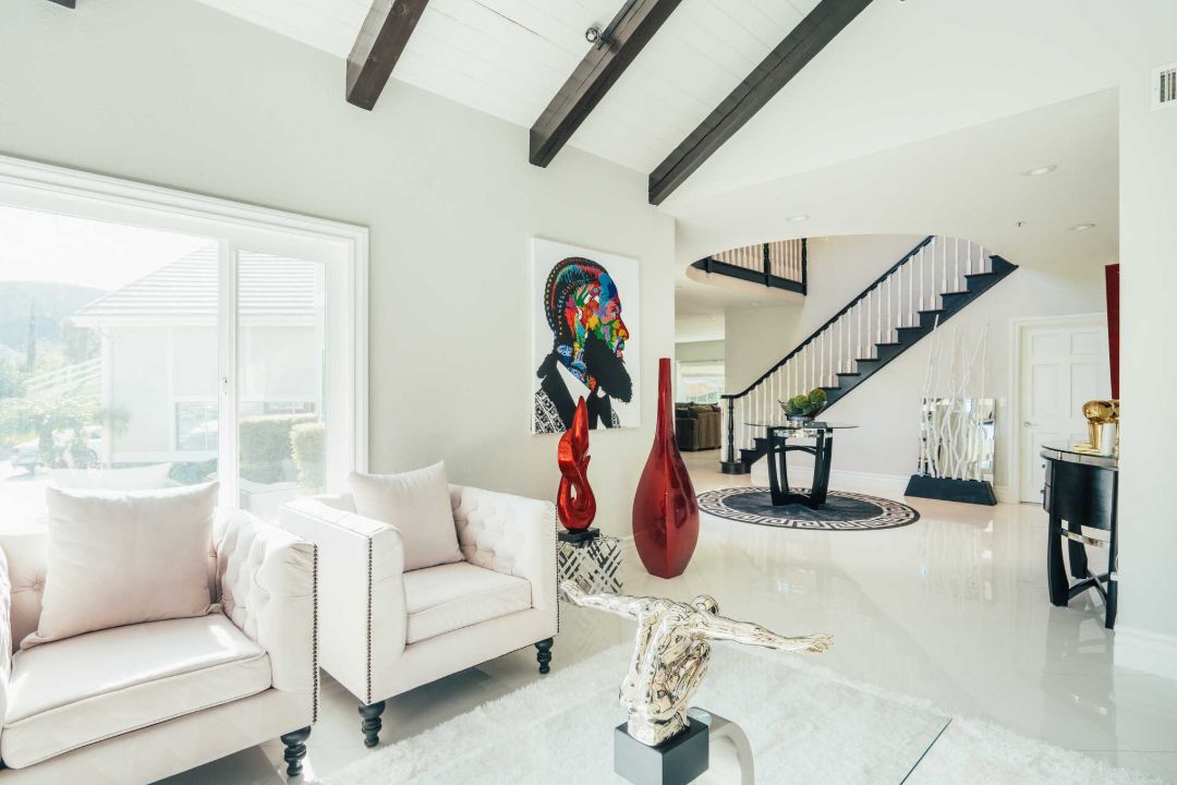 Shaquille Oneal Sells Bell Canyon Home Art