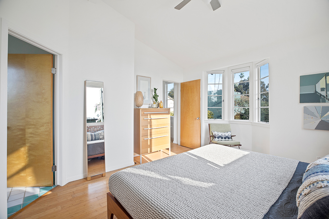 Ty Pennington Lists A Venice Beach Craftsman In No Need Of A Makeover Bedroom