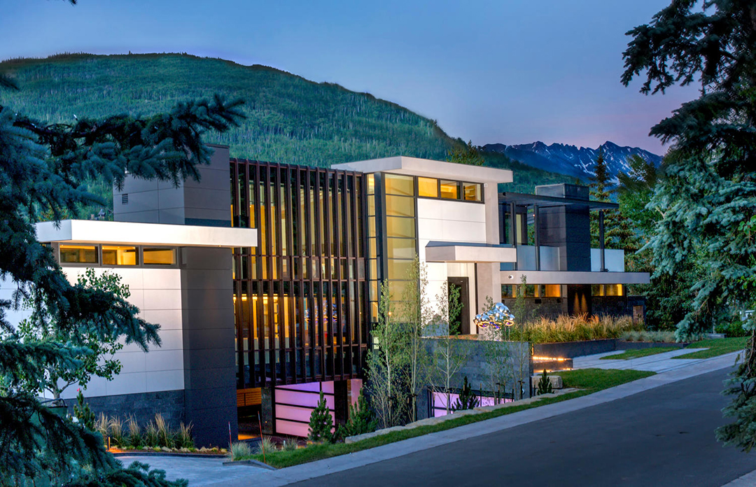 Wander Through A 45m Vail Modern With Tons Of Va Va Voom Exterior
