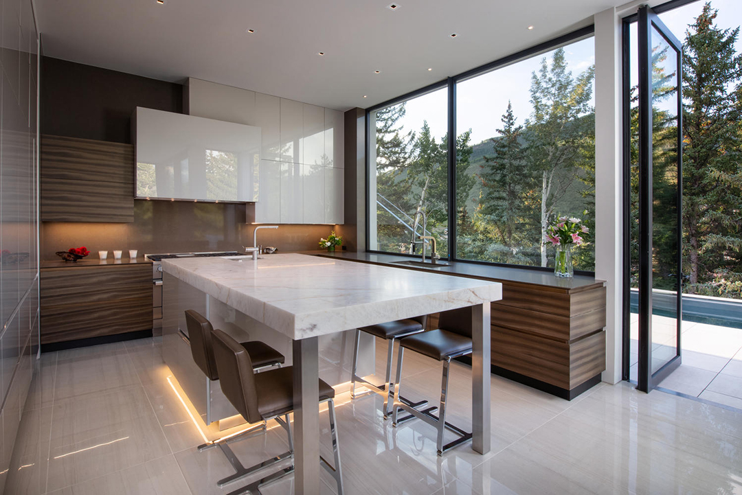 Wander Through A 45m Vail Modern With Tons Of Va Va Voom Kitchen
