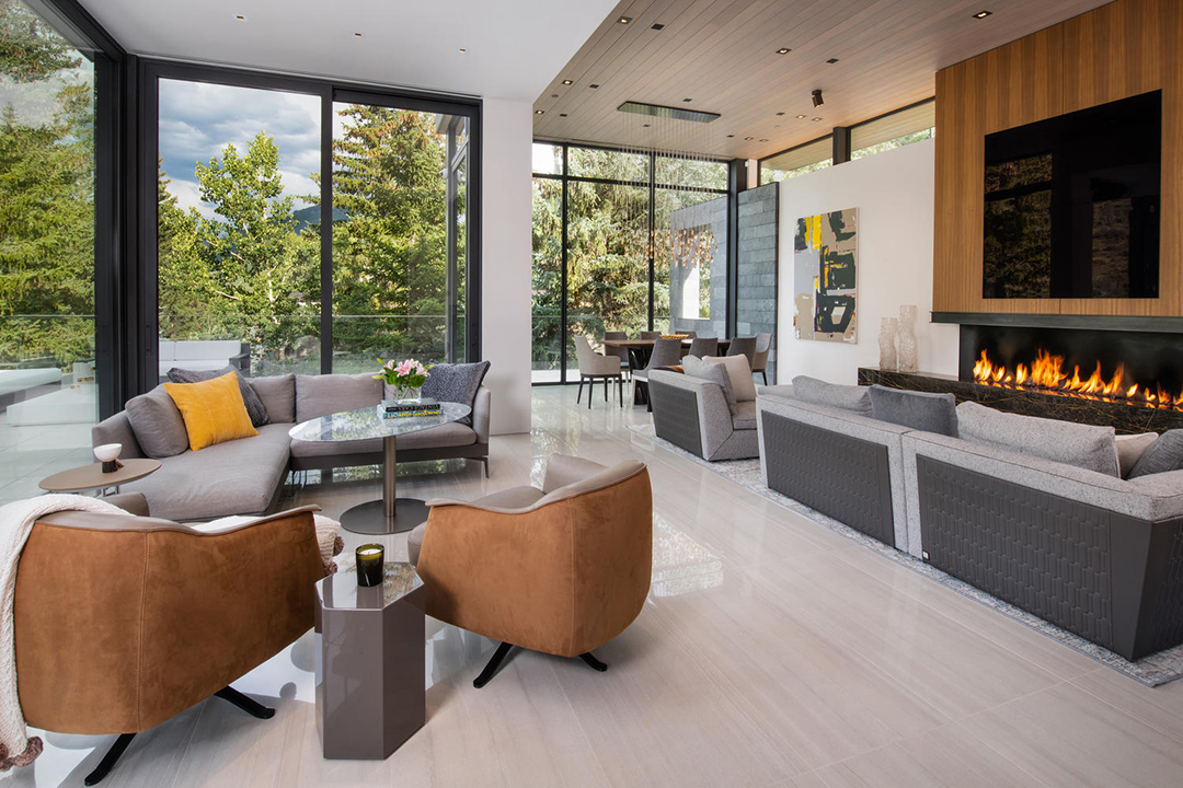 Wander Through A 45m Vail Modern With Tons Of Va Va Voom Living Room