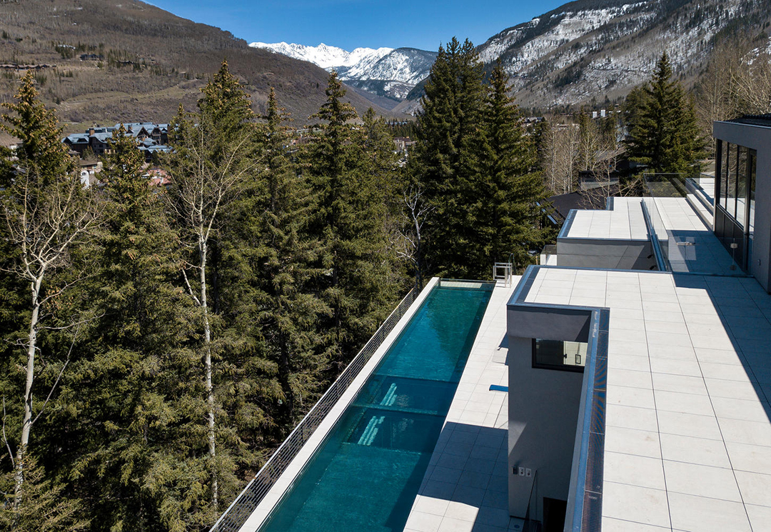 Wander Through A 45m Vail Modern With Tons Of Va Va Voom Pool B