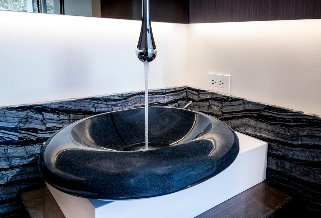 Wander Through A 45m Vail Modern With Tons Of Va Va Voom Sink