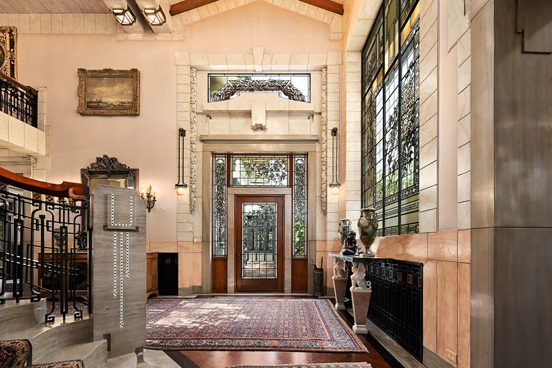 8 Homes Listed Across The Country That Are Super Bowl Sunday Ready Kansas City