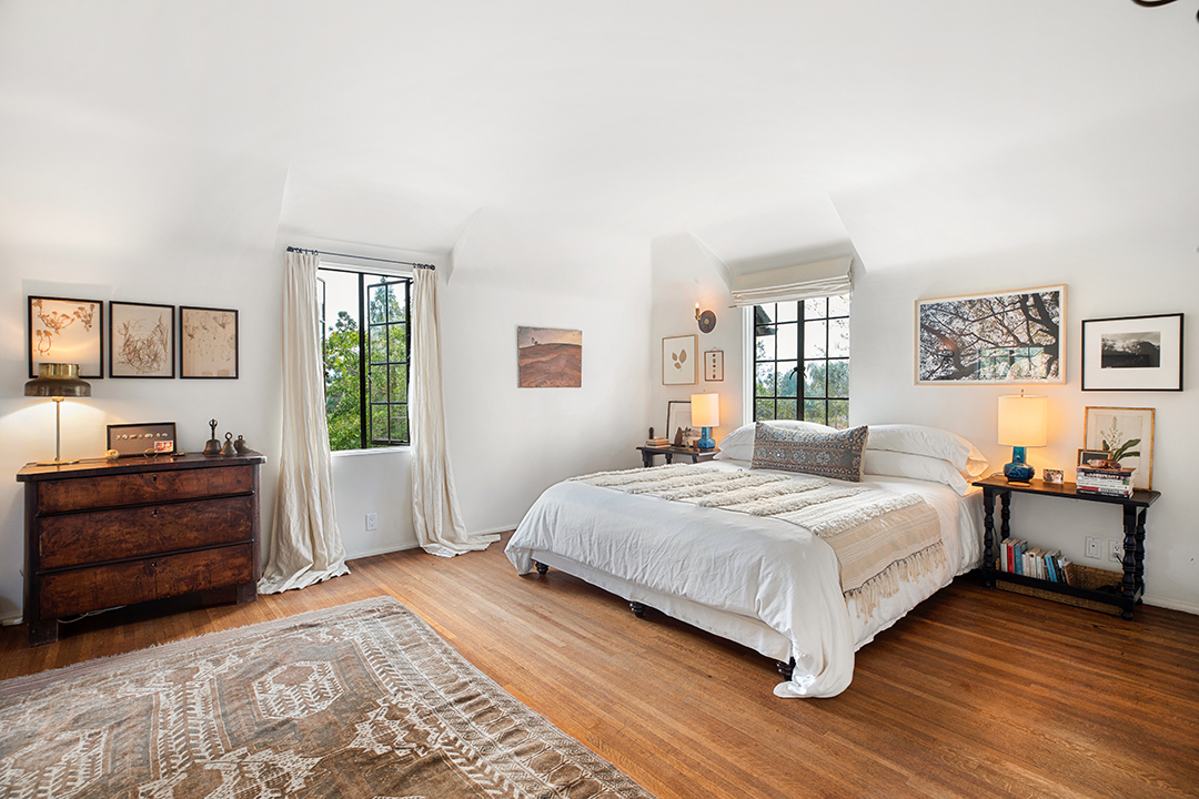 Actor Walton Goggins Lists Cherished Circa 1927 La Home Bedroom B