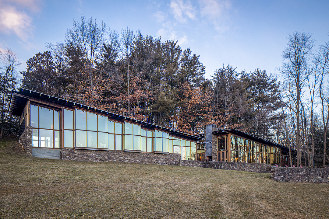 Author Susan Orlean Lists Contemporary Glass Beauty In Hudson Valley Exterior